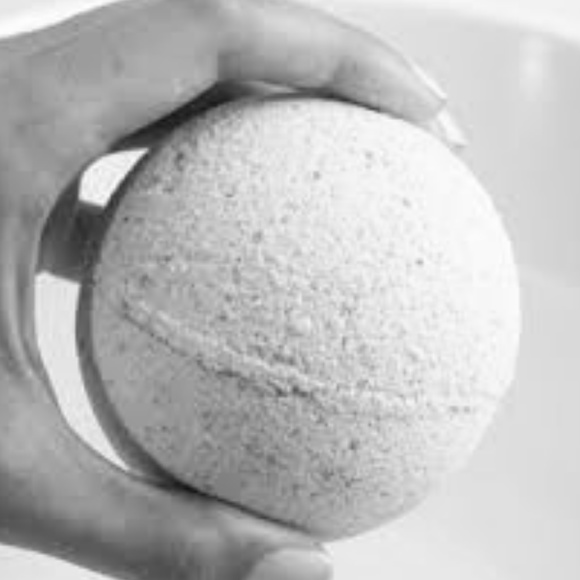 BURST OF ENERGY BATH BOMB (SET OF 3) - Picture 1 of 1
